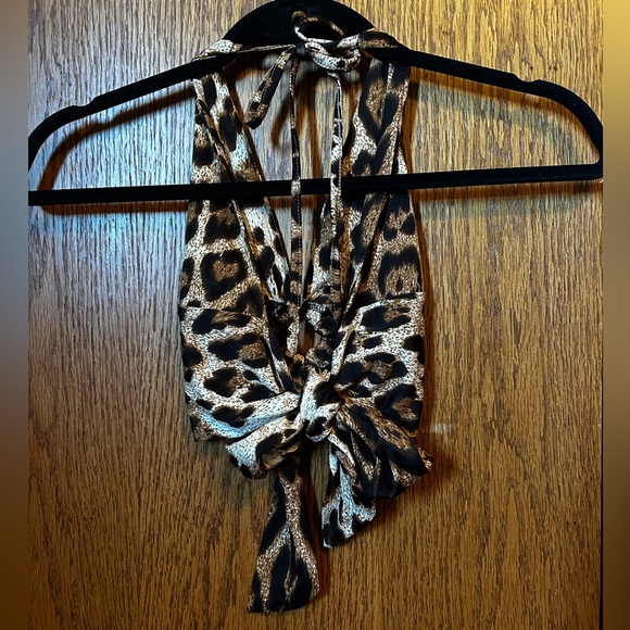 Cheetah print tank top with tie back size medium. - Picture 3 of 3